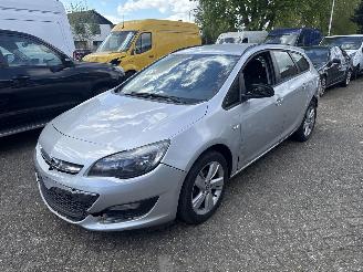 Opel Astra SPORTS TOURER 1.4 Cosmo picture 3