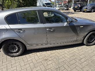 BMW 1-serie 116 I High Executive picture 5