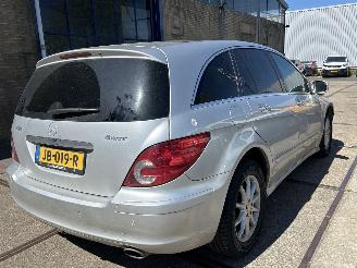 uszkodzony samochody osobowe Mercedes R-klasse 500 4-MATIC 2006/8
