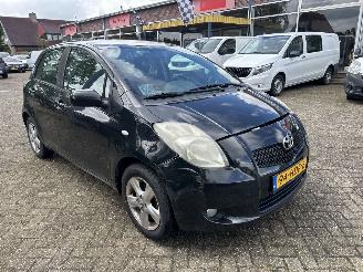 damaged passenger cars Toyota Yaris 1.3 VVTI TERRA 2007/9