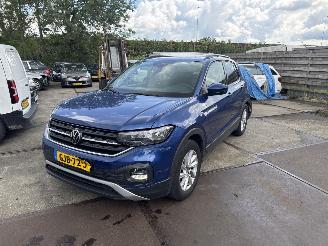 Vaurioauto  passenger cars Volkswagen T-Cross 1.0 TSI Life, 2023/4