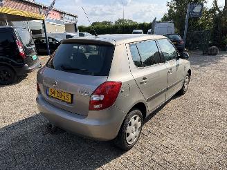 Vaurioauto  passenger cars Skoda Fabia 1.4- 16V Ambiente 2008/1