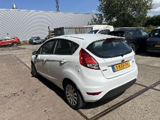 Vaurioauto  passenger cars Ford Fiesta 1.0 STYLE 2013/8