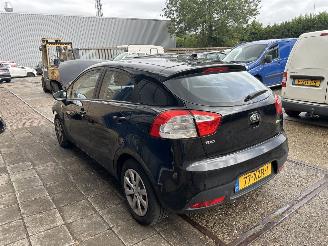Damaged car Kia Rio 1.2 CVVT COMFORT PACK 2012/9