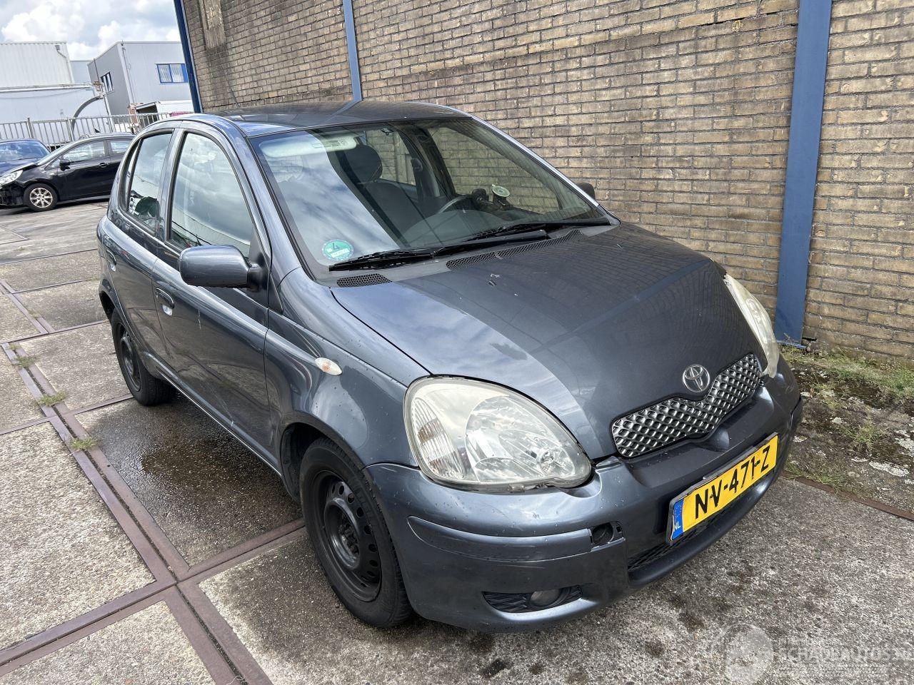 Toyota Yaris 1.3 VVT-I  TERRA