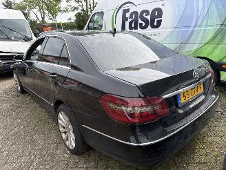 uszkodzony samochody osobowe Mercedes E-klasse 220 CDI Premium Edition 2013/2