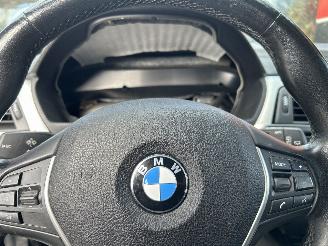 BMW 3-serie 320 I picture 10