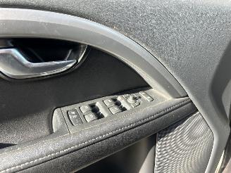 Volvo V-70 2.0 D3 SUMMUM picture 10