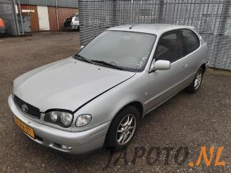 Uttjänta bilar auto Toyota Corolla Corolla (EB/WZ/CD), Hatchback, 2000 / 2002 1.6 16V VVT-i 2002/1