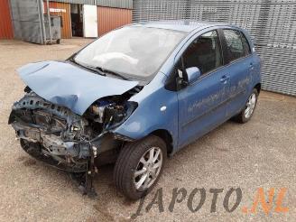 disassembly passenger cars Toyota Yaris Yaris II (P9), Hatchback, 2005 / 2014 1.3 16V VVT-i 2006/8