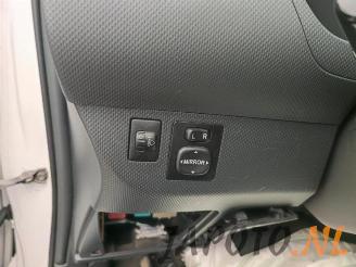 Toyota Urban Cruiser Urban Cruiser, SUV, 2009 / 2016 1.33 Dual VVT-I 16V 2WD picture 11