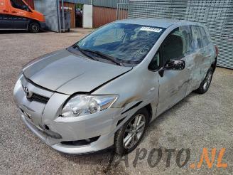 Salvage car Toyota Auris Auris (E15), Hatchback, 2006 / 2012 1.6 Dual VVT-i 16V 2008/11