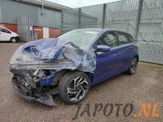 Auto da rottamare Hyundai I-20 i20 (BC3), Hatchback 5-drs, 2020 1.0 T-GDI 100 Mild Hybrid 48V 12V 2020/12