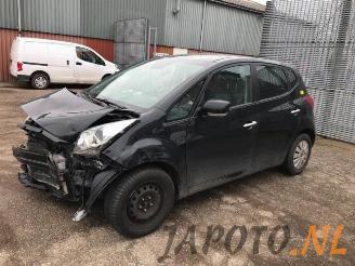 Purkuautot passenger cars Kia Venga Venga, MPV, 2010 / 2019 1.6 CRDi VGT 16V 2014/12