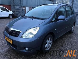 Coche siniestrado Toyota Corolla-verso Corolla Verso (E12), MPV, 2001 / 2004 1.6 16V VVT-i 2003/5