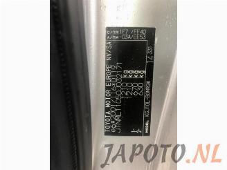 Toyota iQ iQ, Hatchback 3-drs, 2009 / 2015 1.0 12V VVT-i picture 16