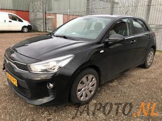 Auto da rottamare Kia Rio Rio IV (YB), Hatchback, 2017 1.0i T-GDi 100 12V 2018/3