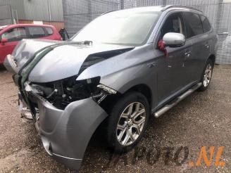 Auto da rottamare Mitsubishi Outlander Outlander (GF/GG), SUV, 2012 2.0 16V PHEV 4x4 2013/11