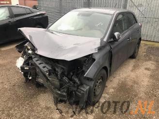 Auto da rottamare Hyundai I-20 i20 (GBB), Hatchback, 2014 / 2020 1.4 CRDi 16V 2015/11