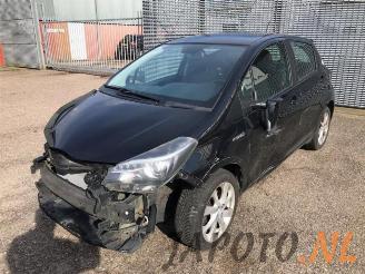 Autoverwertung Toyota Yaris Yaris III (P13), Hatchback, 2010 / 2020 1.5 16V Hybrid 2015/6