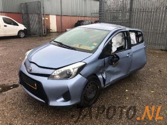 Auto da rottamare Toyota Yaris Yaris III (P13), Hatchback, 2010 / 2020 1.5 16V Hybrid 2013/8