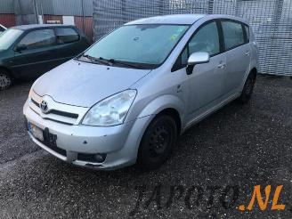 Coche siniestrado Toyota Corolla-verso Corolla Verso (R10/11), MPV, 2004 / 2009 1.6 16V VVT-i 2004/10