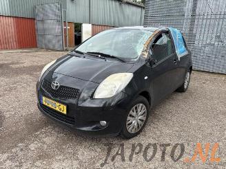 Uttjänta bilar auto Toyota Yaris Yaris II (P9), Hatchback, 2005 / 2014 1.3 16V VVT-i 2007/9