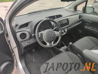 Toyota Yaris Yaris III (P13), Hatchback, 2010 / 2020 1.0 12V VVT-i picture 10