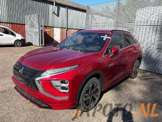 Salvage car Mitsubishi Eclipse Cross Eclipse Cross (GK/GL), SUV, 2017 2.4 16V PHEV 4x4 2023