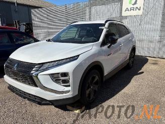 Coche siniestrado Mitsubishi Eclipse Cross Eclipse Cross (GK/GL), SUV, 2017 2.4 16V PHEV 4x4 2023