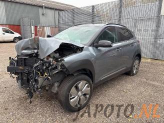 Salvage car Hyundai Kona Kona (OS), SUV, 2017 / 2023 1.6 GDi HEV 16V 2020/10