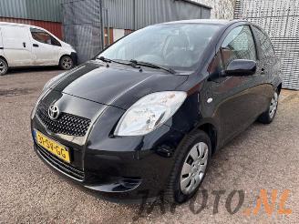 Vrakbiler auto Toyota Yaris Yaris II (P9), Hatchback, 2005 / 2014 1.3 16V VVT-i 2006/5