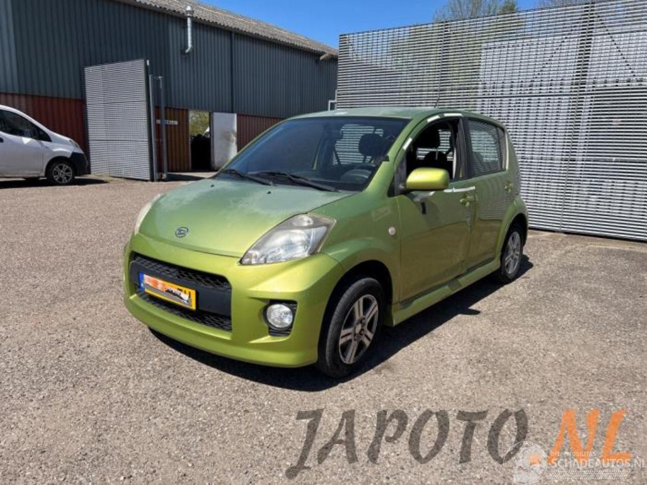 Daihatsu Sirion Sirion 2 (M3), Hatchback, 2005 1.3 16V DVVT
