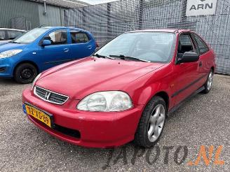 Vrakbiler auto Honda Civic Civic Coupe (EJ6/7/8), Coupe, 1994 / 2000 1.6i LS 16V 1998/9