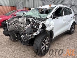 Auto da rottamare Kia Sportage Sportage (QL), Terreinwagen, 2015 / 2022 1.6 GDI 16V 4x2 2017/8