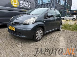 Vrakbiler auto Toyota Aygo Aygo (B10), Hatchback, 2005 / 2014 1.0 12V VVT-i 2008/11