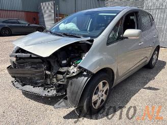 Coche siniestrado Kia Venga Venga, MPV, 2010 / 2019 1.4 CVVT 16V 2014/11
