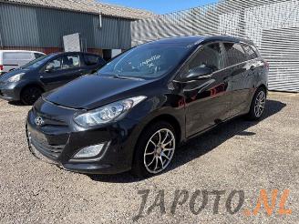 Vrakbiler auto Hyundai I-30 i30 Wagon (GDHF5), Combi, 2012 1.6 GDI Blue 16V 2012/12