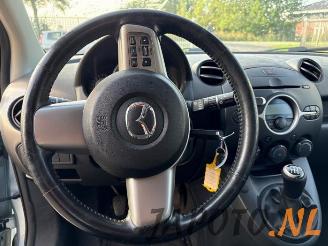 Mazda 2 2 (DE), Hatchback, 2007 / 2015 1.3 16V S-VT High Power picture 11