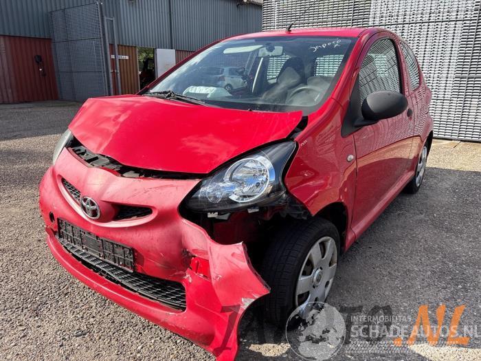 Toyota Aygo Aygo (B10), Hatchback, 2005 / 2014 1.0 12V VVT-i