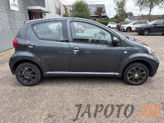 Toyota Aygo Aygo (B10), Hatchback, 2005 / 2014 1.0 12V VVT-i picture 6