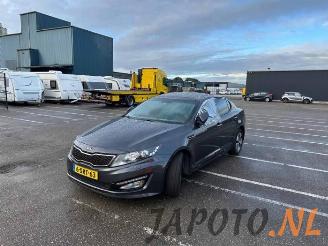 Salvage car Kia Optima Optima, Sedan, 2010 / 2015 2.0 CVVT Hybrid 16V 2013/11