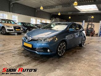 Unfallwagen Toyota Auris 1.8 Hybrid Lease Pro 2016/10