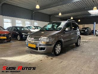 Vaurioauto  passenger cars Fiat Panda 1.2 Edizione Cool NL NAP! 2012/2