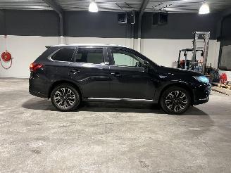 Mitsubishi Outlander 2.0 PHEV instyle NL NAP! picture 6