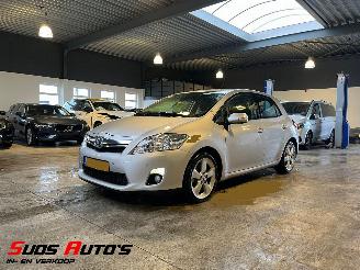 Voiture accidenté Toyota Auris 1.8 Full Hybrid Executive 44.000 NAP! 2012/1