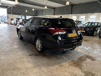 Toyota Auris 1.8 Hybrid NAP! picture 3