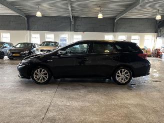 Toyota Auris 1.8 Hybrid NAP! picture 2