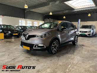 Vaurioauto  passenger cars Renault Captur 0.9 TCe Dynamique NAP! 2016/6