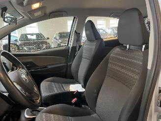 Toyota Yaris 1.3 VVT-i Style Automaat! picture 17